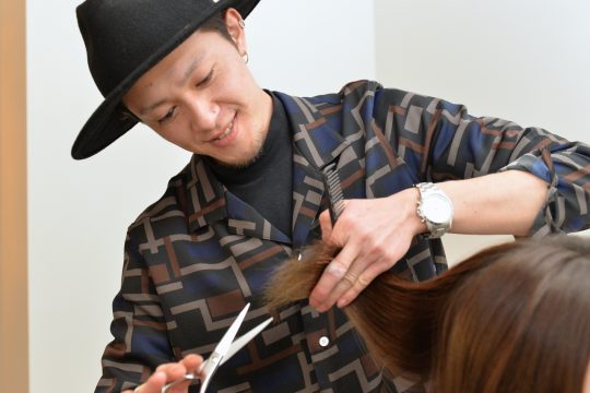 美容業